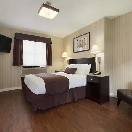 Days Inn By Wyndham Vancouver Metro-2
