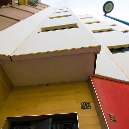 Apartamentos 16:9 Playa Suites-2