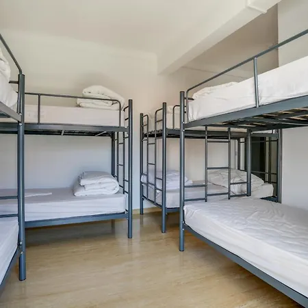 Hans Brinker Hostel Lisbon-2
