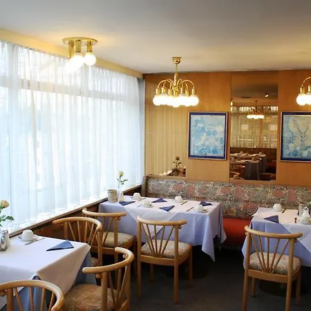 Hotel Ekazent Schoenbrunn-3