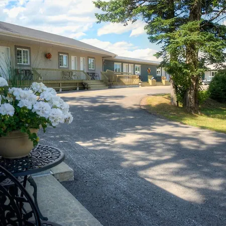 Motel Des Cascades-2