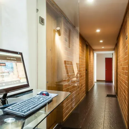 Travelers Orange Suites-2