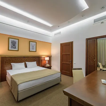 Alarus Luxe Hotel-2
