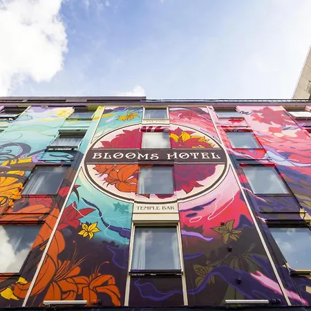 Blooms Hotel-3