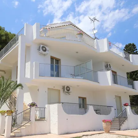 villa aurora-2