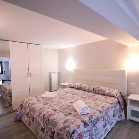 Modern Loft Apartment-3