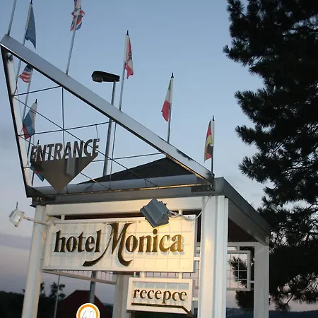 Hotel Monica-3