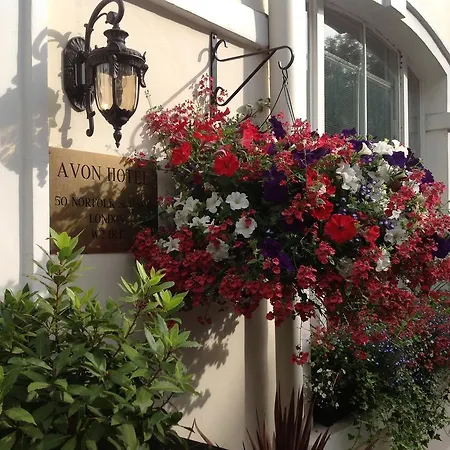 Avon Hotel-2