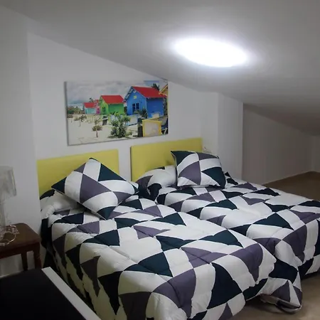 Holiday Apartments Malvarrosa Beach-3