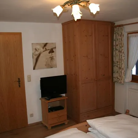 Gästehaus Sonnenbichl-2