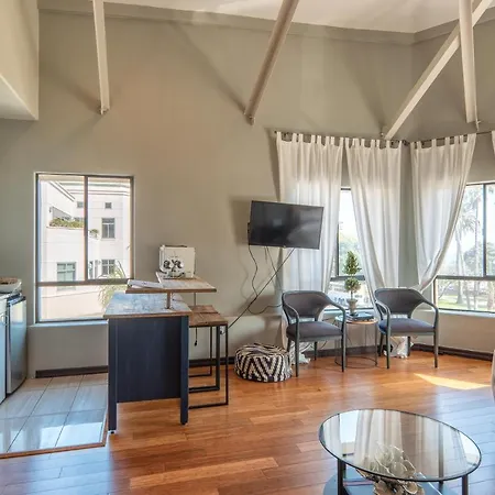 Ocean Luxury Lofts And Suites-2