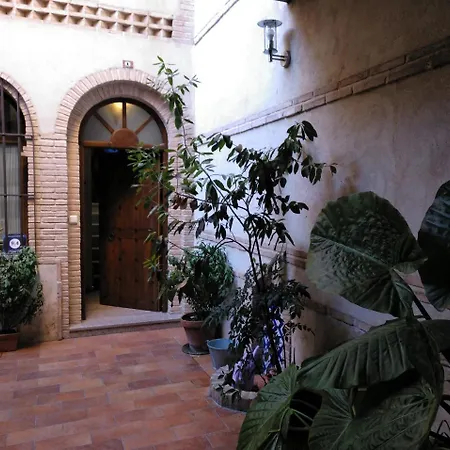 Apartamentos La Casa Del Grial-2