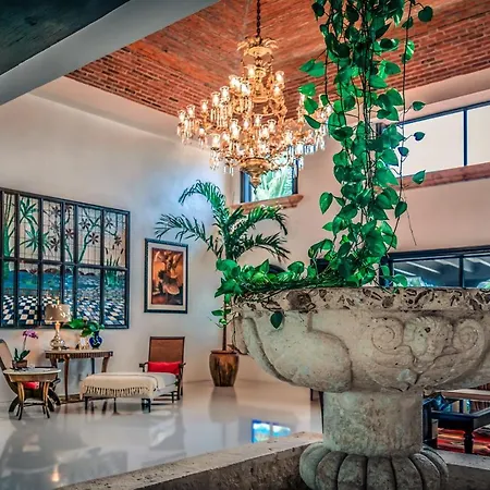 Villa Albatros Oceanfront Luxury Hotelzone-2