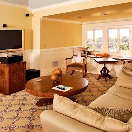 The Corinthian Bed And Breakfast-3