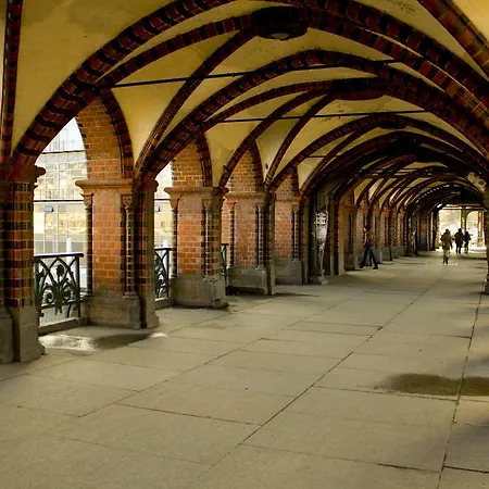 Plus Berlin Hostel Und Hotel-3