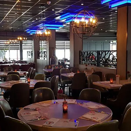New Ocean Paradise Hotel-3