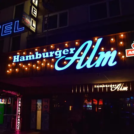 Hamburger Alm Hotel St. Pauli-3