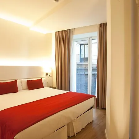 Hotel Pompaelo Plaza Del Ayuntamiento & Spa-3
