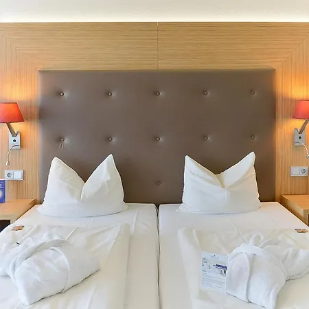 Upstalsboom Hotel am Strand-3