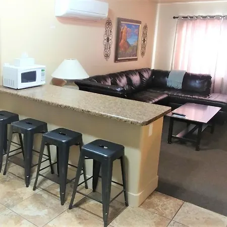 Lake Powell Motel & Apartments-3