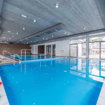 Family-Holiday Spa&Resort-3
