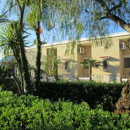 Hotel Tropical-2