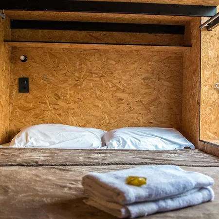 Eco Box Hostel-3