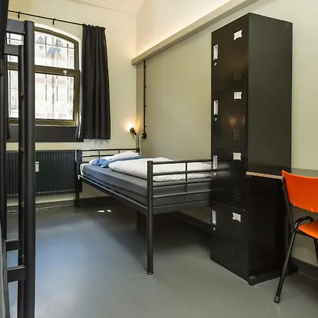 Alibi Hostel Leeuwarden-3