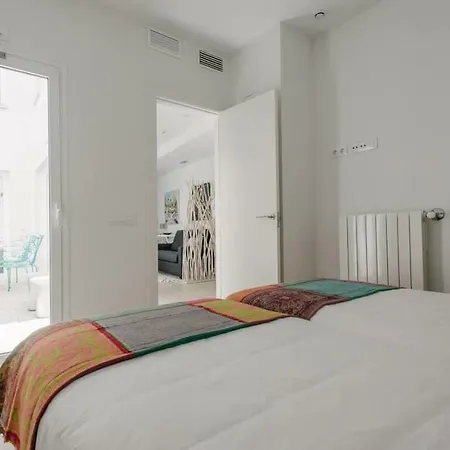 Apartamentos Rg Suites Plaza Del Salvador-2