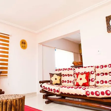 Maxwell Court Apartments-2