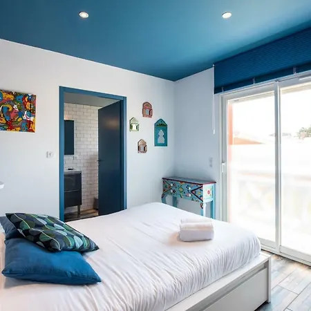 Villa Zenith Hostel-La Surf House-2