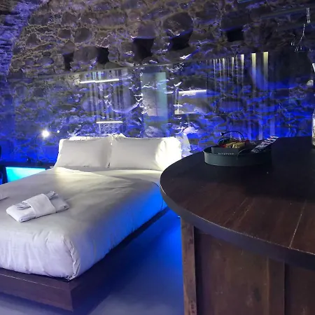 Blu Luna-2