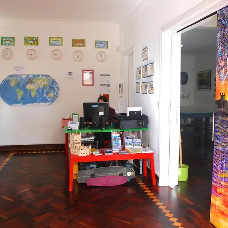 Carcavelos Surf Hostel-2