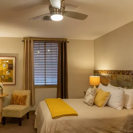 Luxx Boutique Hotel-3