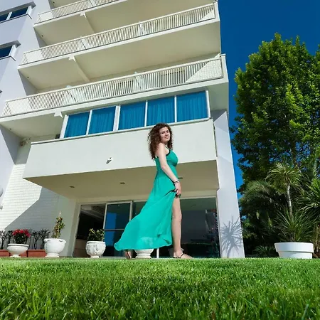 Hotel Ghirlandina-2