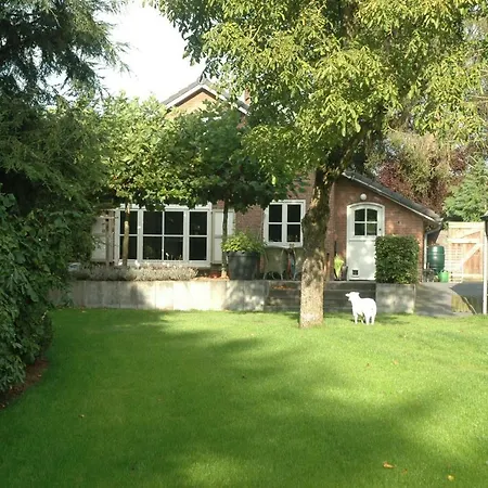 Aan de Bosrand Hoenderloo-3