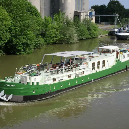 B&B Barge Johanna-3