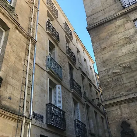 Le triangle d or-2