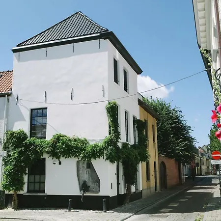 Friday Gent, Exclusive Charming Guesthouse-3