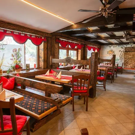 Party Hotel Taverne-2