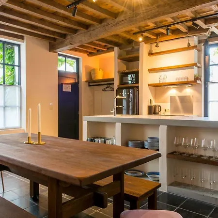 Friday Gent, Exclusive Charming Guesthouse-2