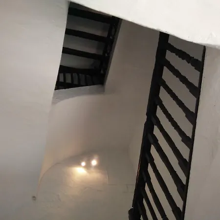Apartamento Portal De Molina-2