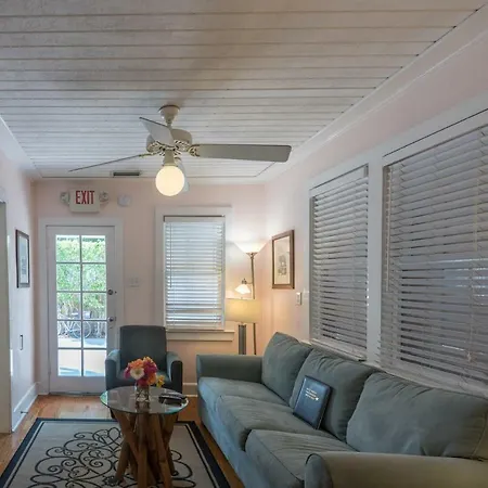 Amelia House-2
