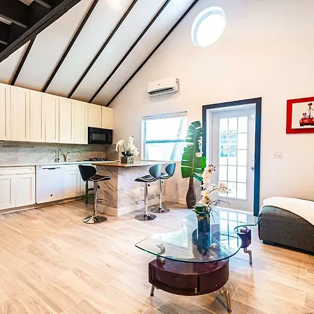 Saunders 3Bd Beach Cottage-2