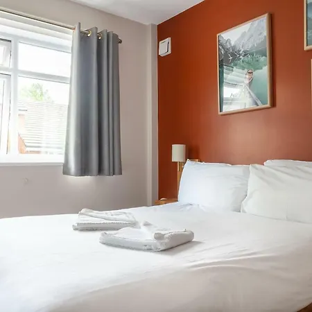 Palmers Lodge Hillspring At Willesden Green-3