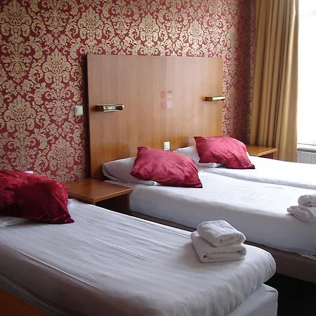 Hotel 74-2