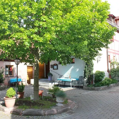 Hotel Zur Friedenslinde-3
