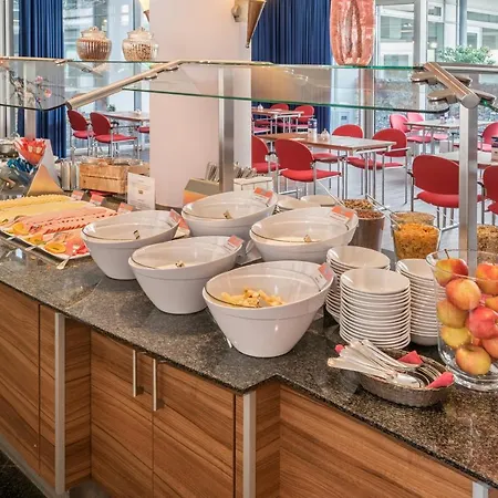 Holiday Inn Express Essen - City Centre-3