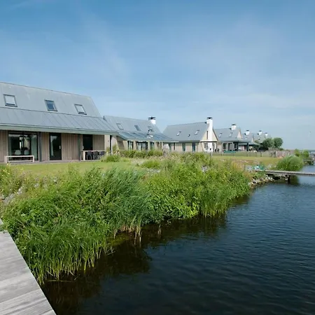 Waterrijk Oesterdam Resort Villas-2