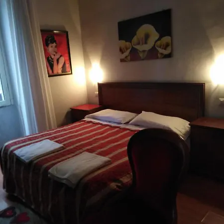 Hotel Gloria-3